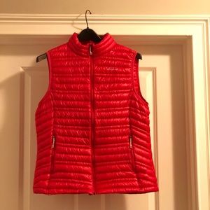 Patagonia Ultralight Down Vest Large bright red